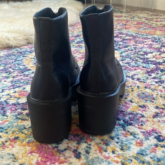 Shein boots - Picture 4 of 7